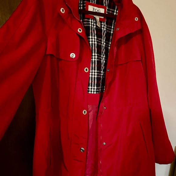 London Fog Red Utility Jacket with A-Line Cut - Picture 2 of 6
